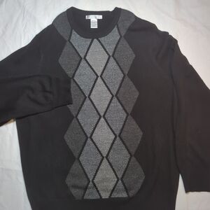 Geoffrey Beene Black and Gray Diamond Sweater